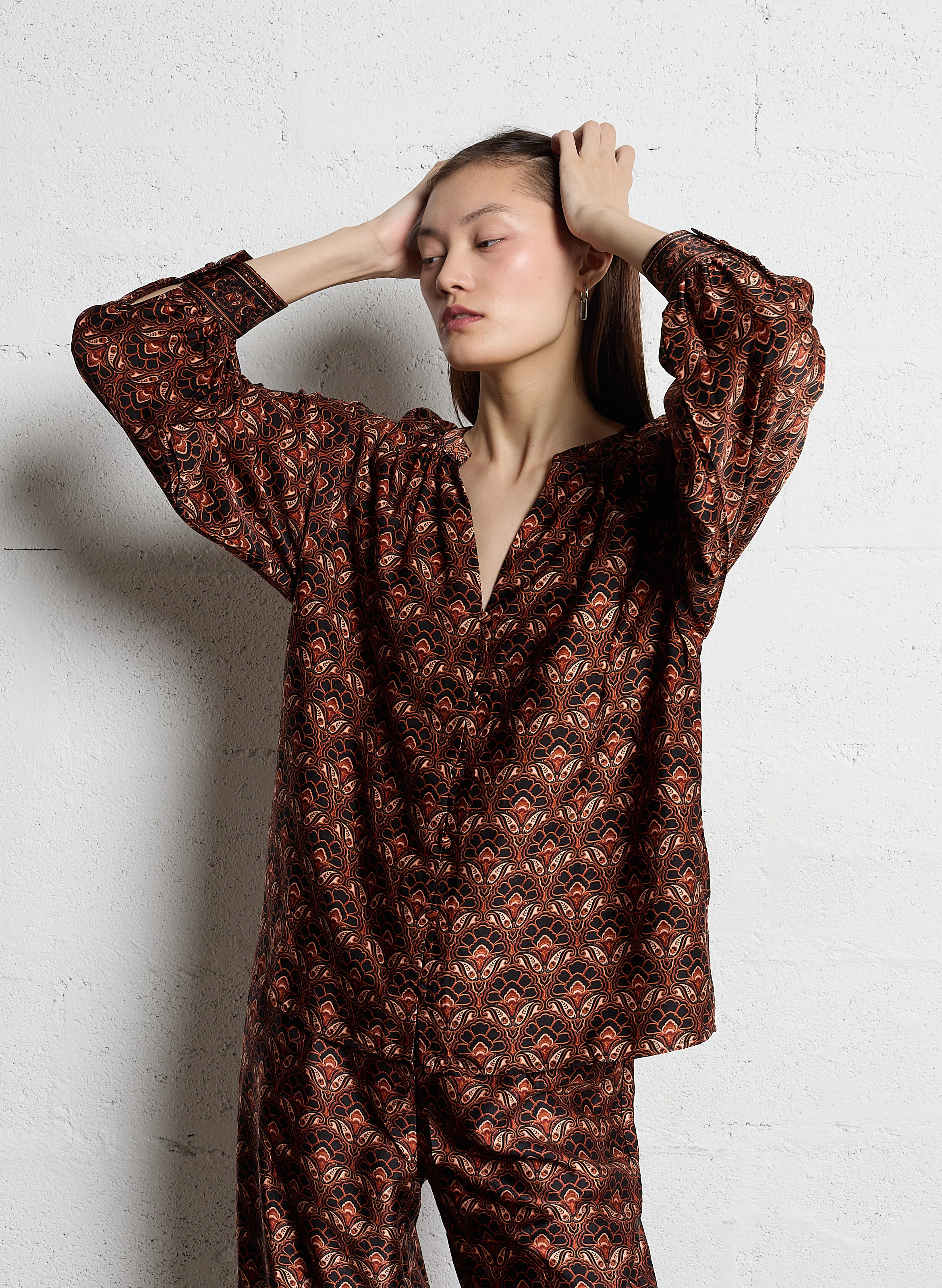 BONTI - Chemise droite col V en coton | Marron