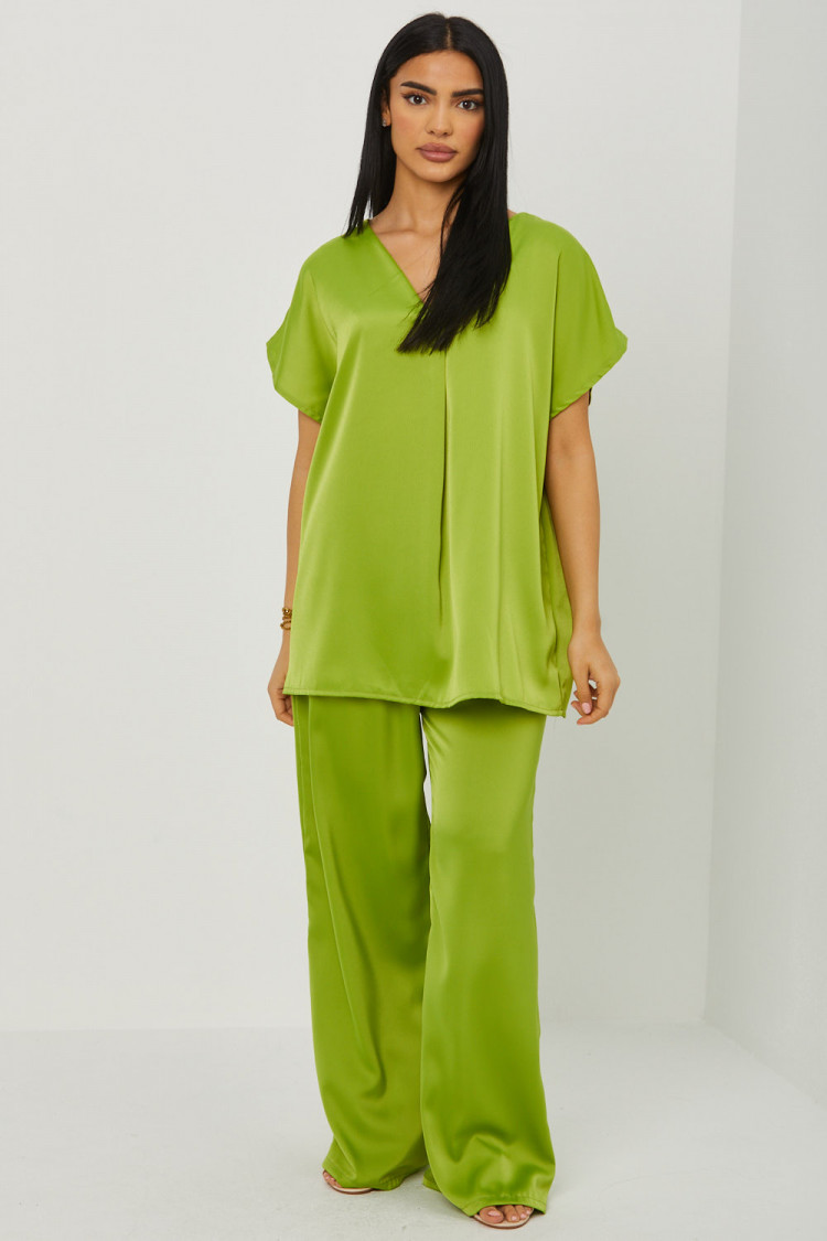Ensemble 2 pièces blouse + pantalon satiné vert