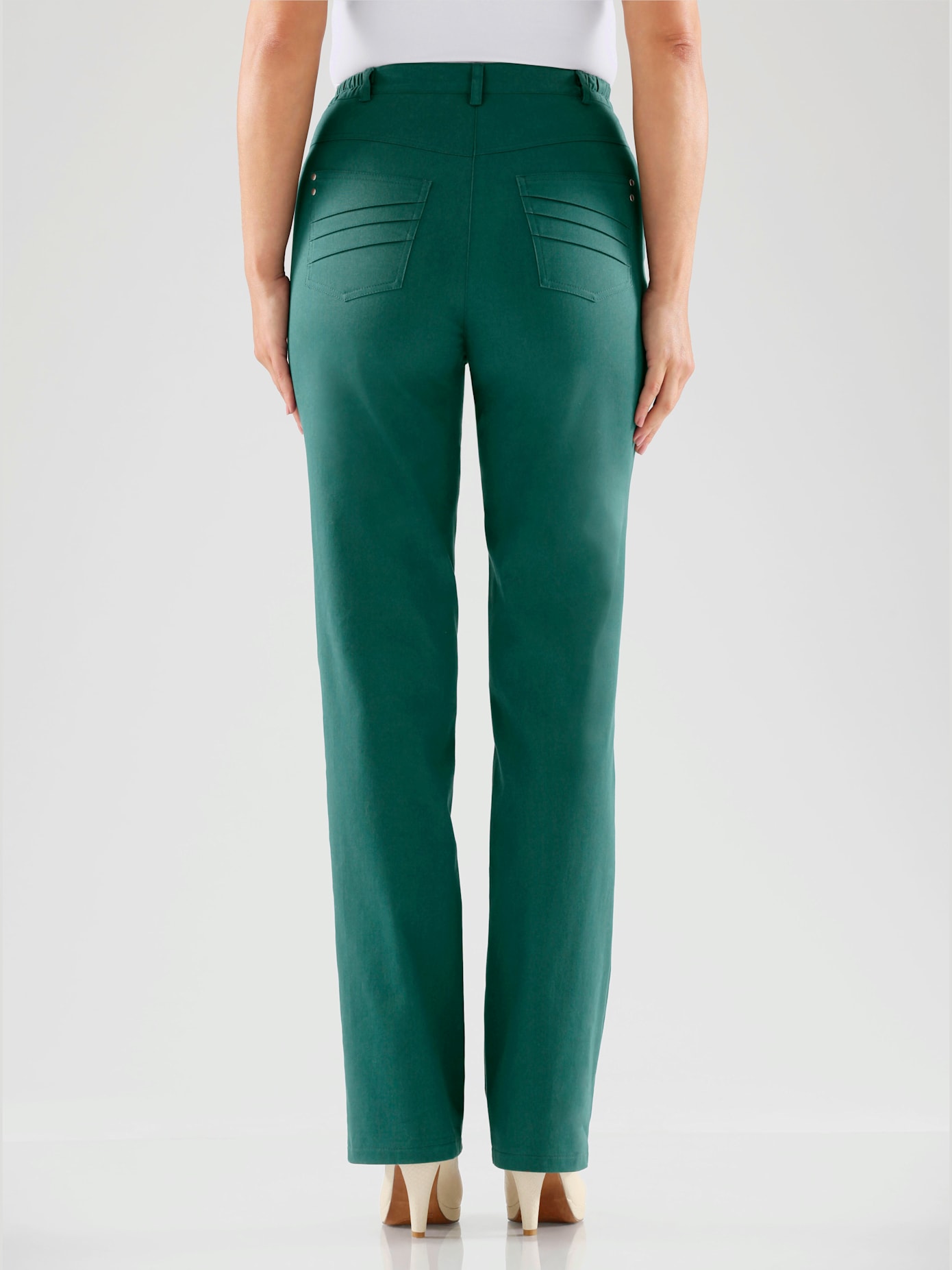 Pantalon coupe droite traitement nano
