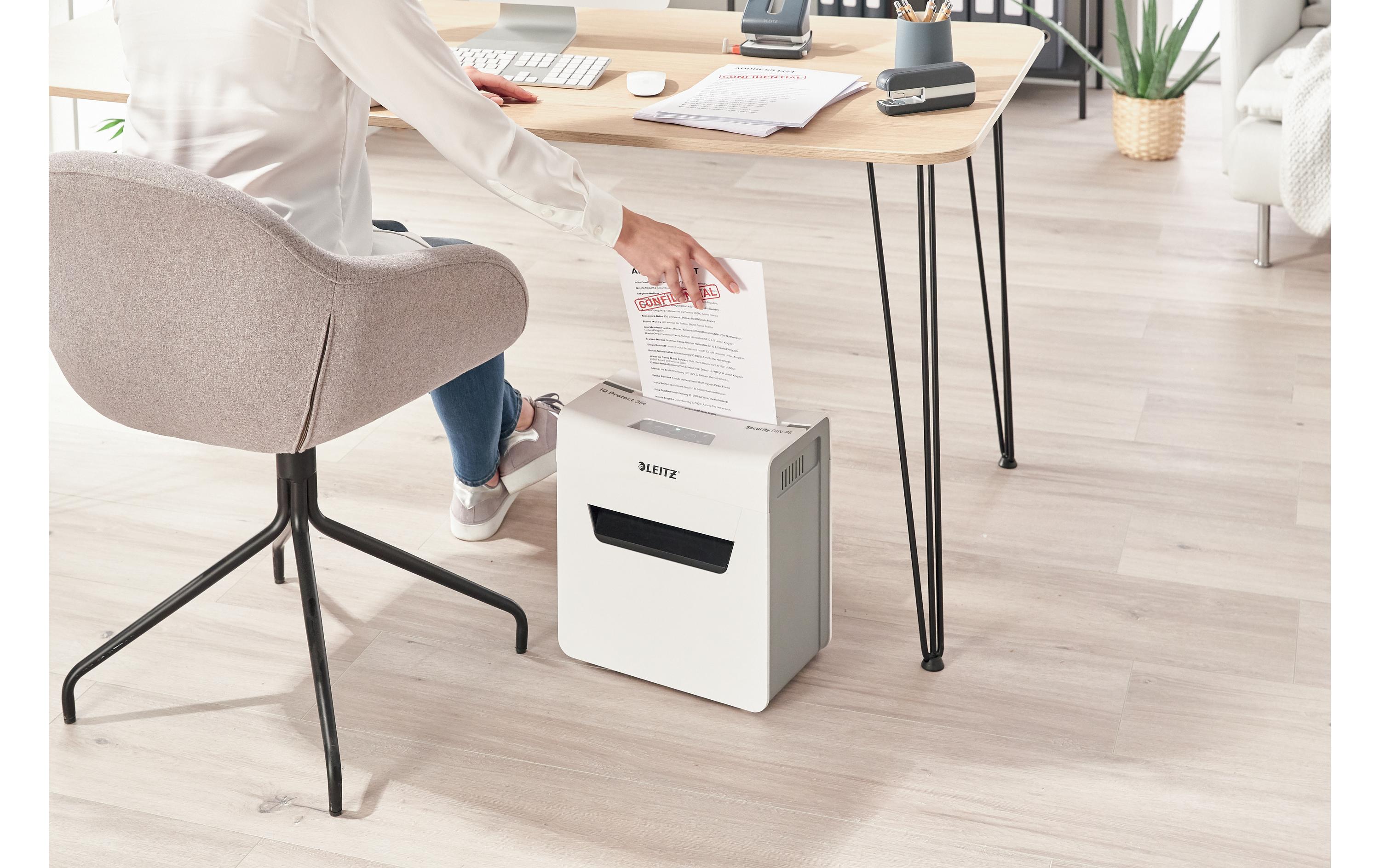 Aktenvernichter IQ Protect Premium 3M , P-5, 3 Blatt<br>Manueller Dokumentenvernichter mit Mikroschnitt für die sichere Vernichtung streng vertraulicher Unterlagen