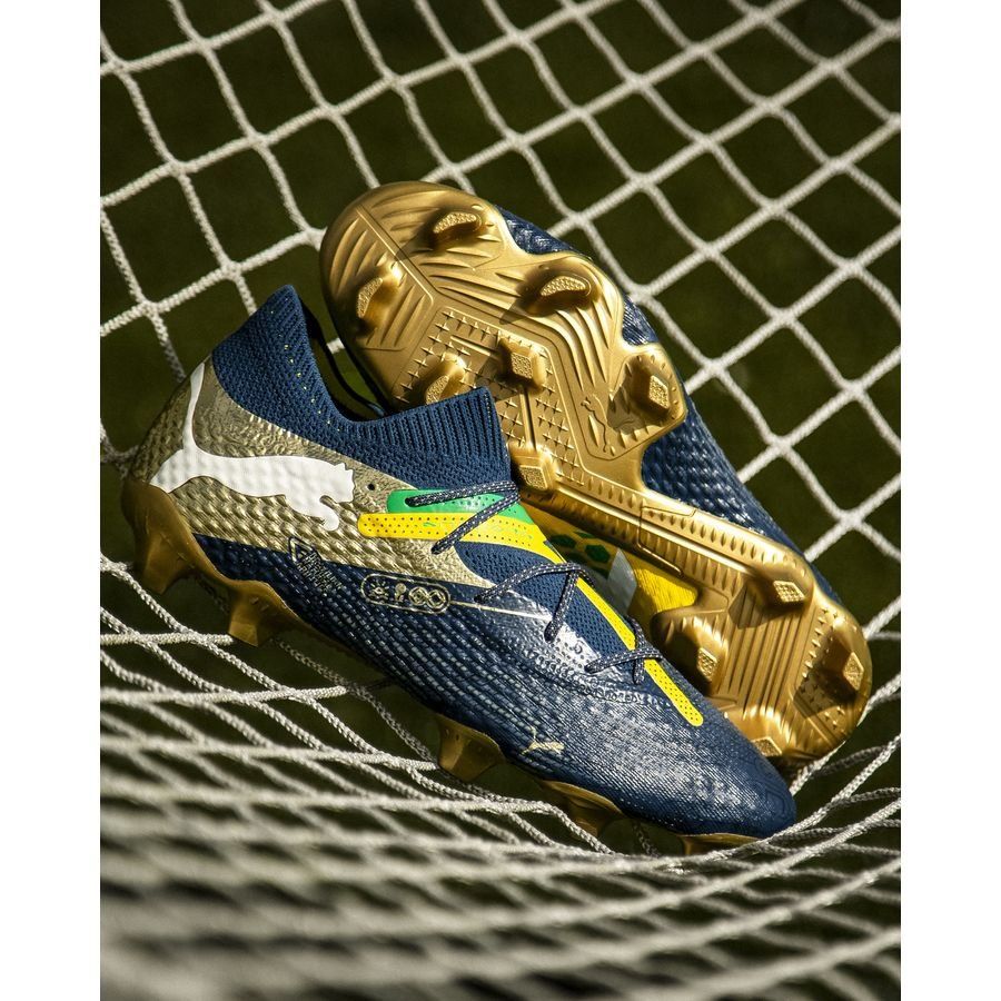 PUMA Future 7 Ultimate FG/AG NJR BNA - Sailing Blue/Marine Blue/Jaune/Grassy Green/Doré ÉDITION LIMITÉE