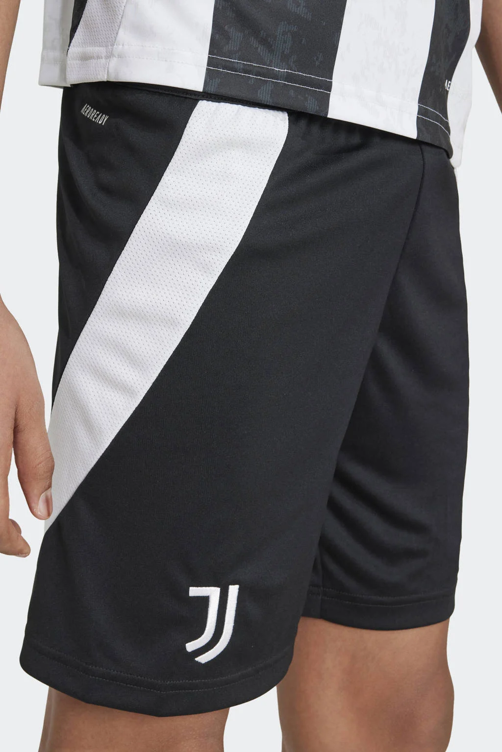 adidas Junior Juventus FC voetbalshort