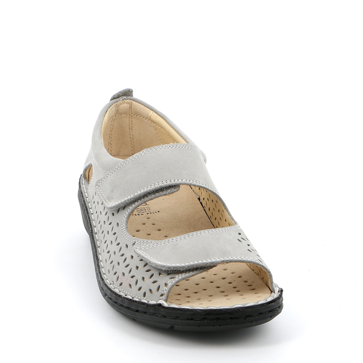 Grünland Nesi-sc4881 | GRIS