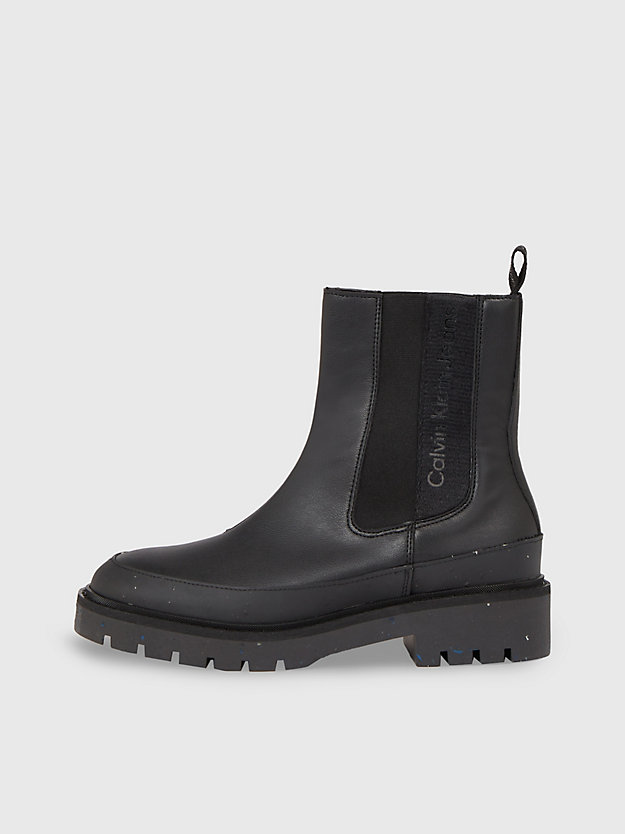Botas de cano curto em couro sintético