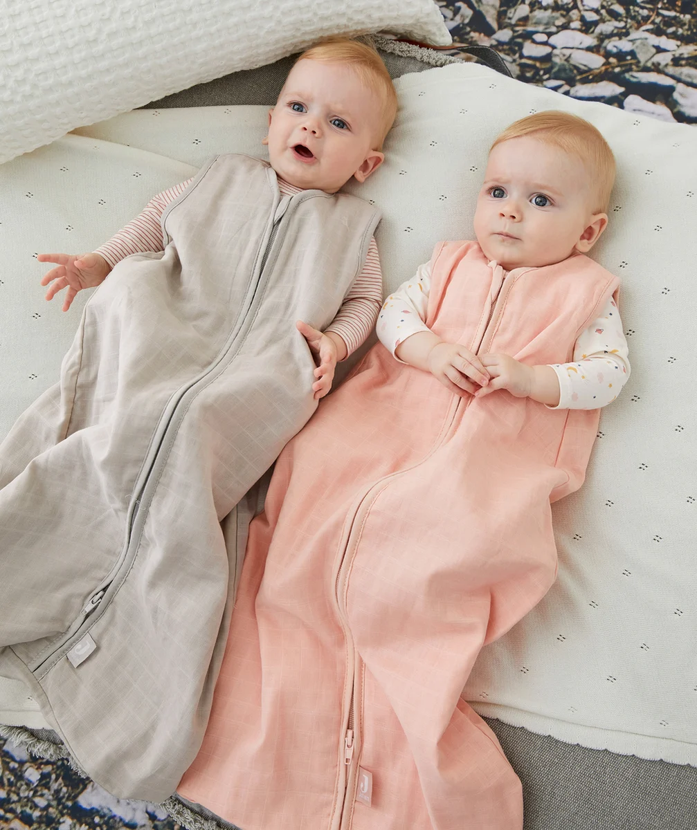 JOLLEINGIGOTEUSE SANS MANCHES EN GAZE DE DE COTON ROSE