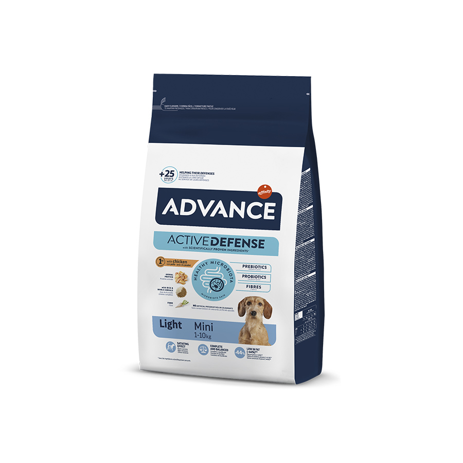 Ração Advance Mini Light para cães, sabor frango e arroz.
