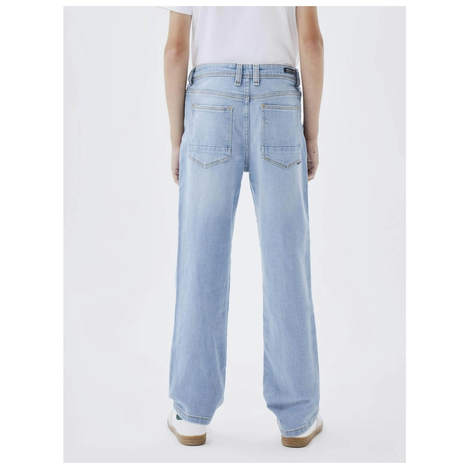 name it NKMRYAN STRAIGHT JEANS 2520-EL