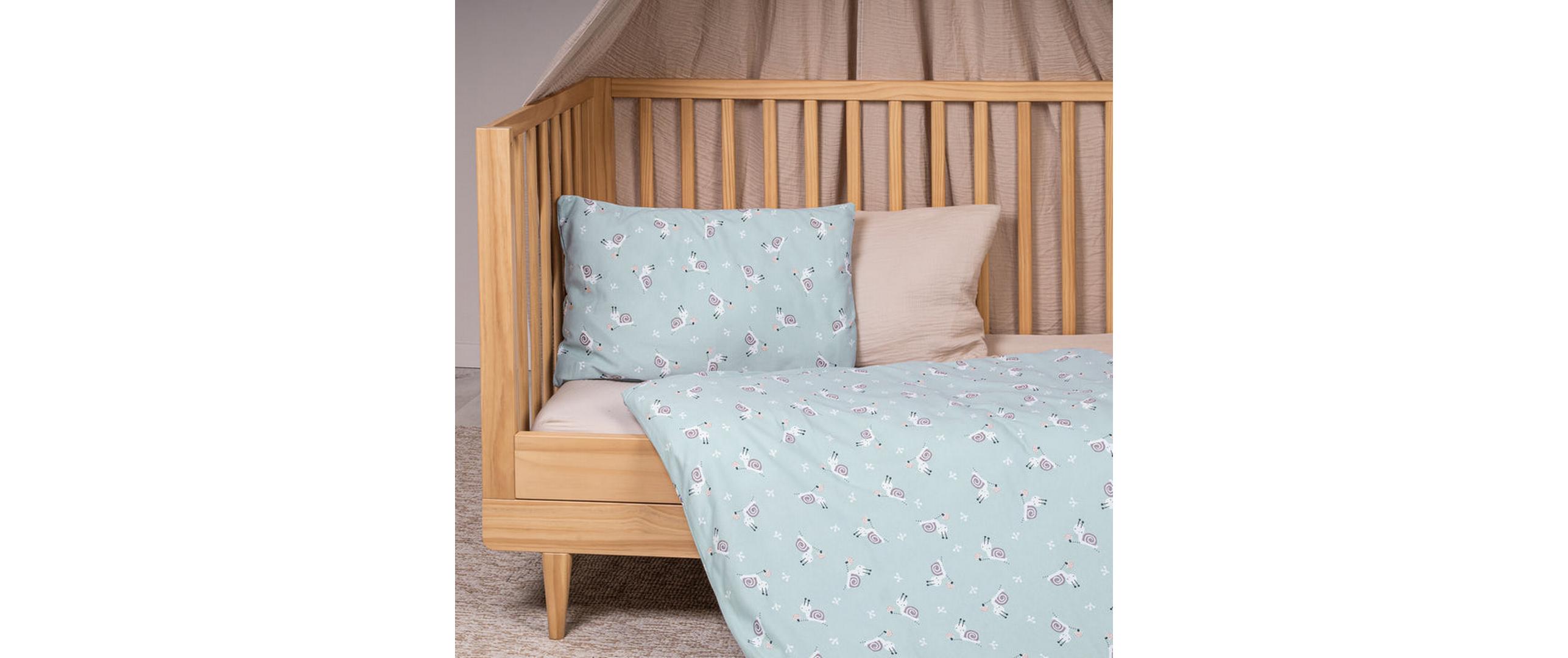 Kinderbettwäsche Jersey Schnecke 100 x 135 + 40 x 60 cmBaby- und Kinderbettwäsche aus 100% Jerseybaumwolle