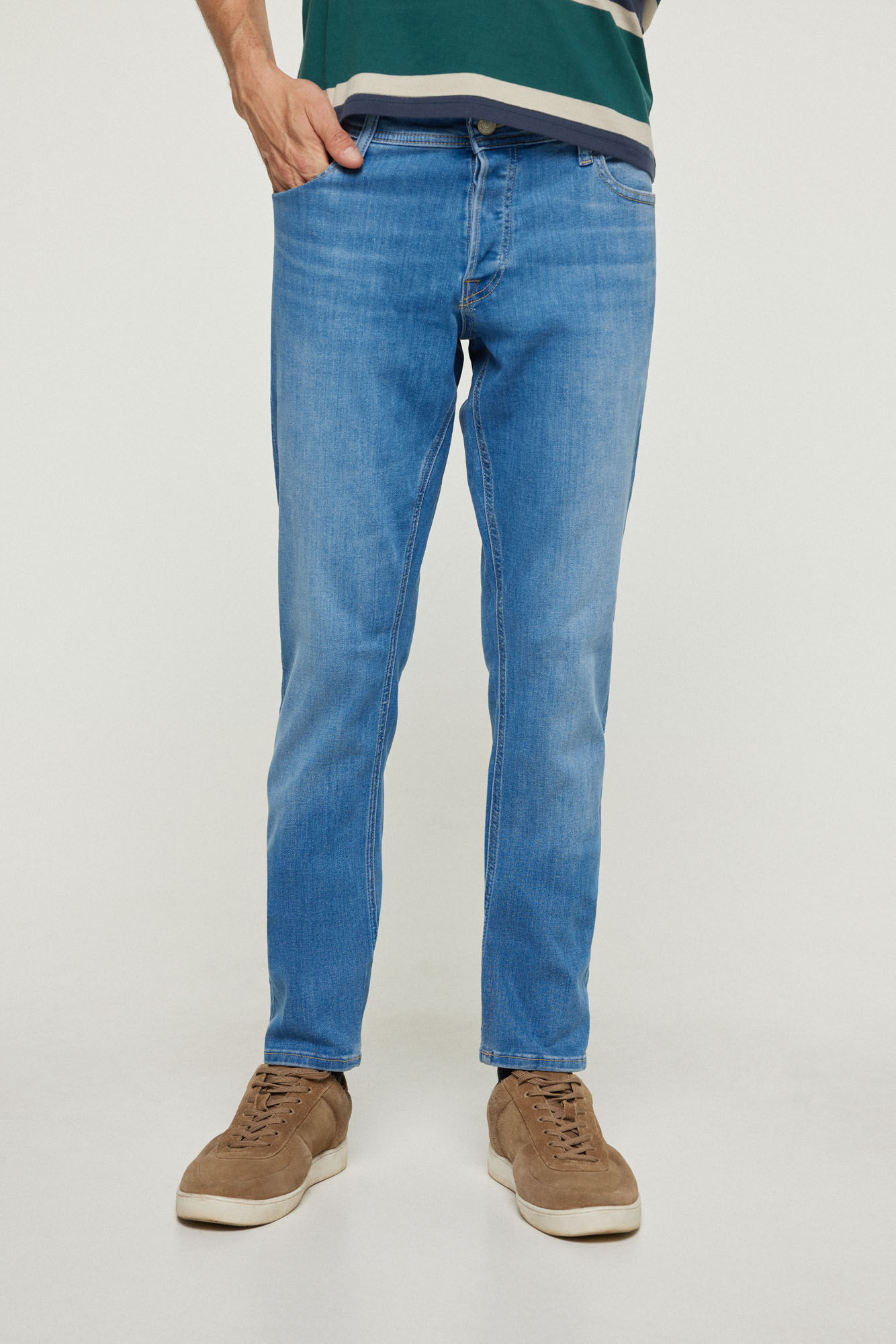 Calça jeans Glenn de algodão orgânico com corte slim