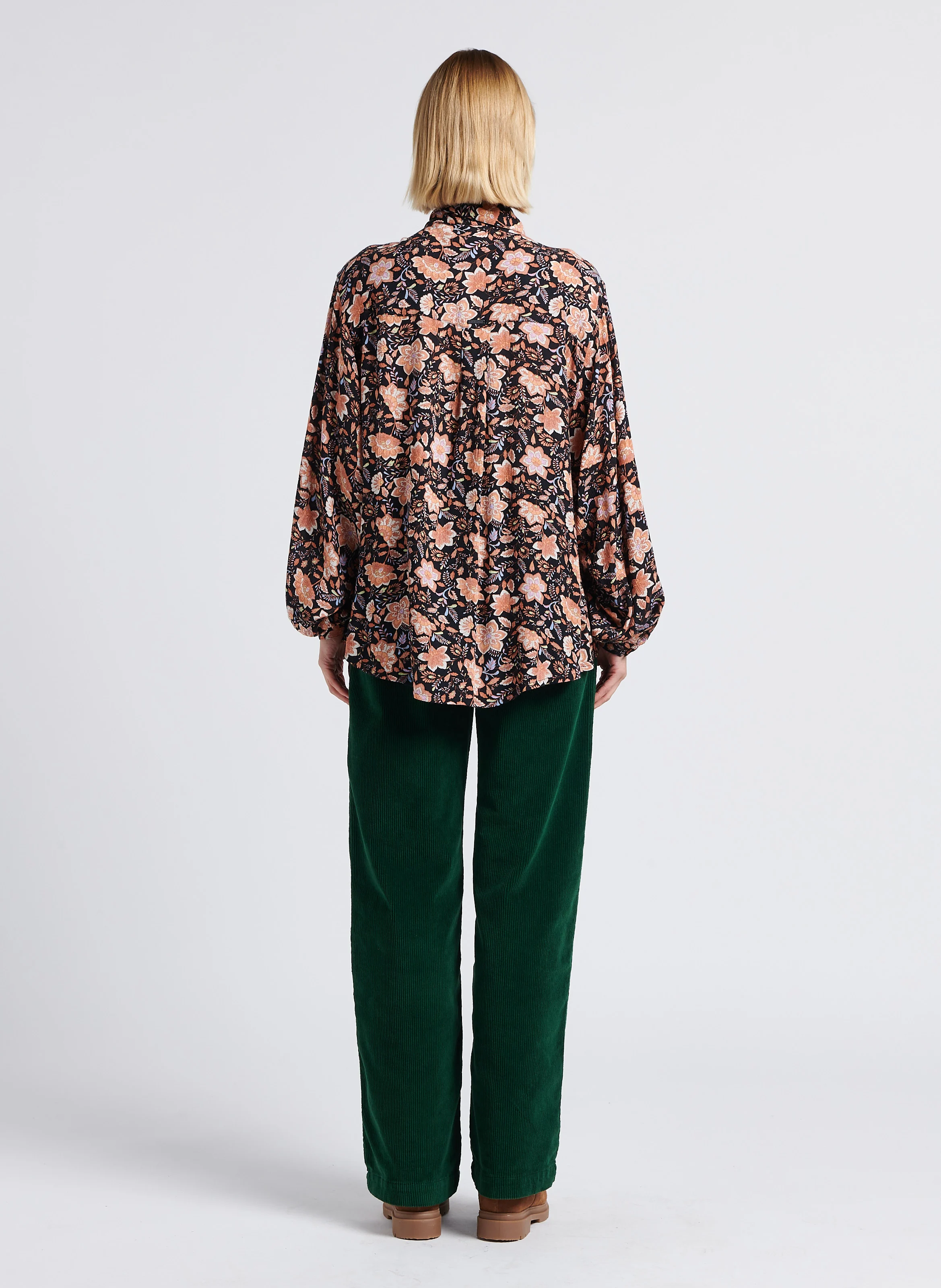 LEA - Pantalon large en velours côtelé | Vert