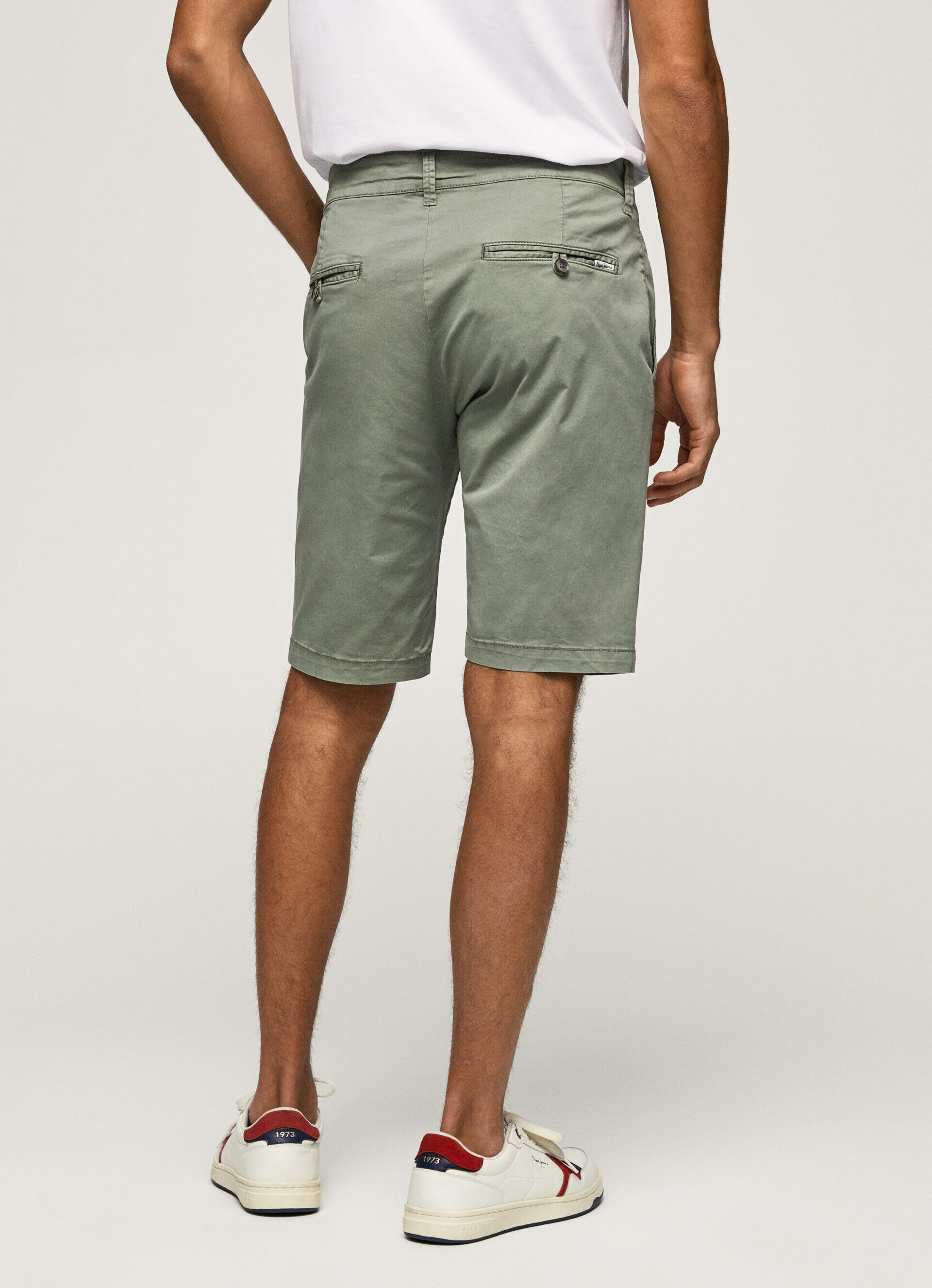Bermuda chinesa de algodão - verde-musgo