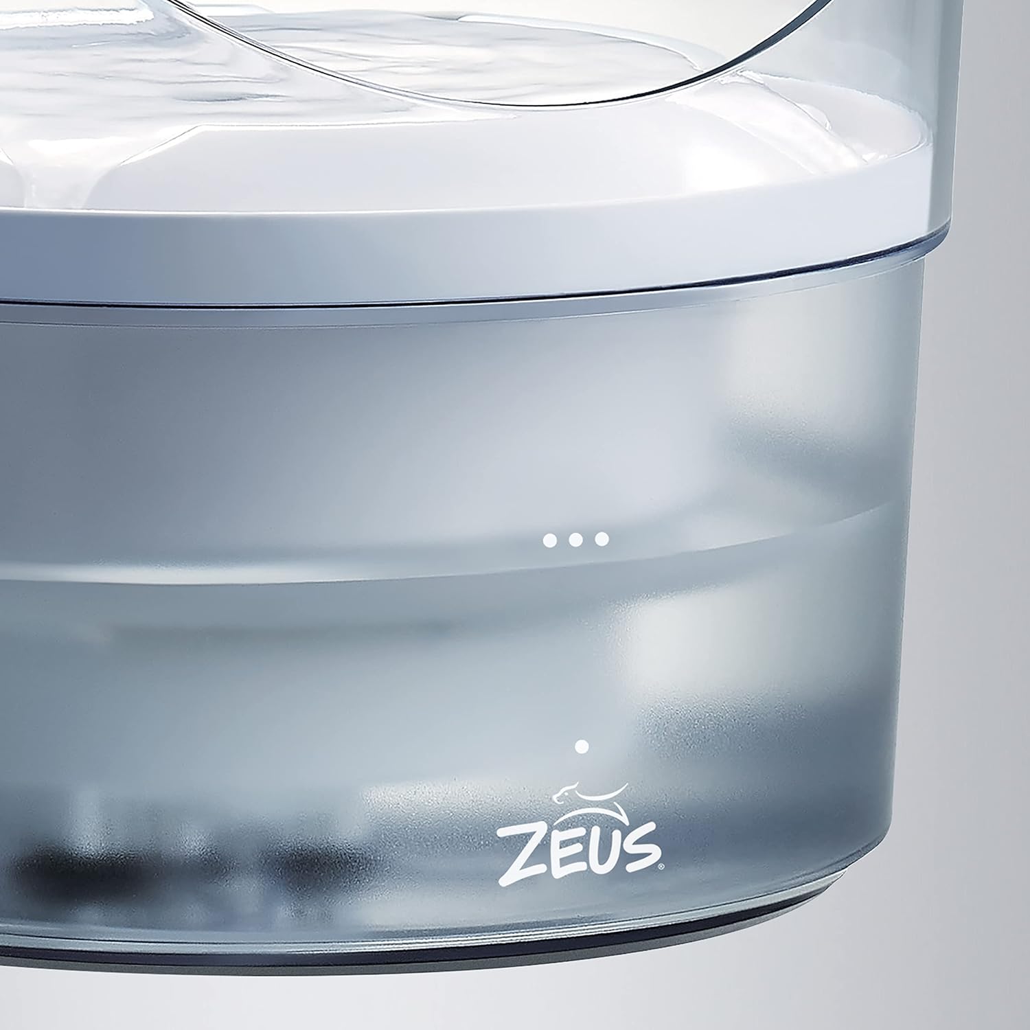 Fonte de água Zeus Fresh & Clear para cães com proteção contra respingos, 1,5 l