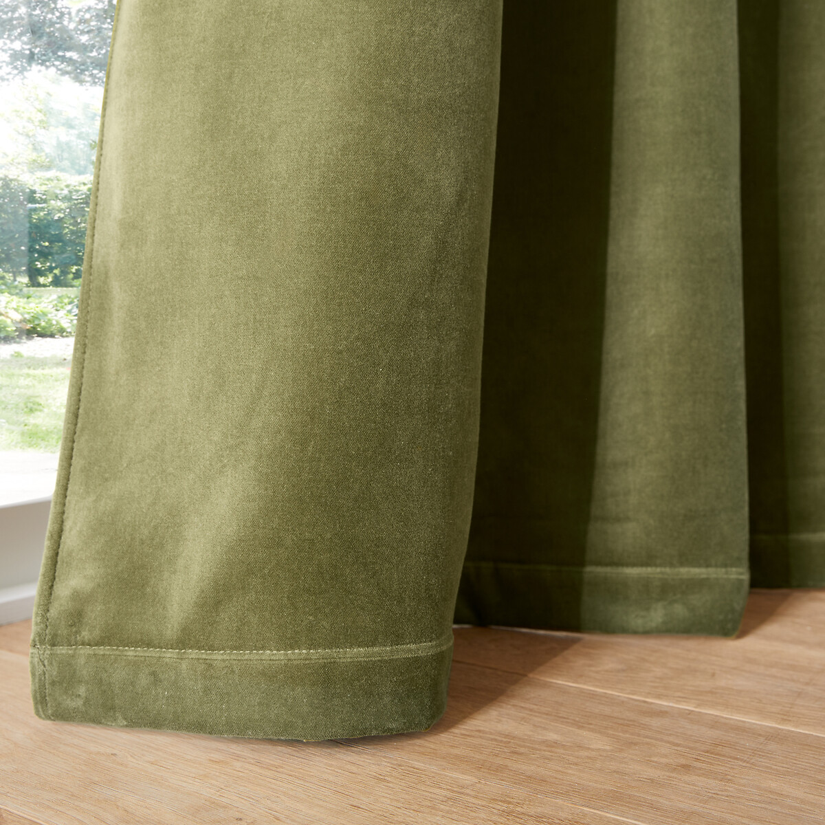 LA REDOUTE INTERIEURS<br>Cortina térmica em veludo com laços ocultos, Veludo