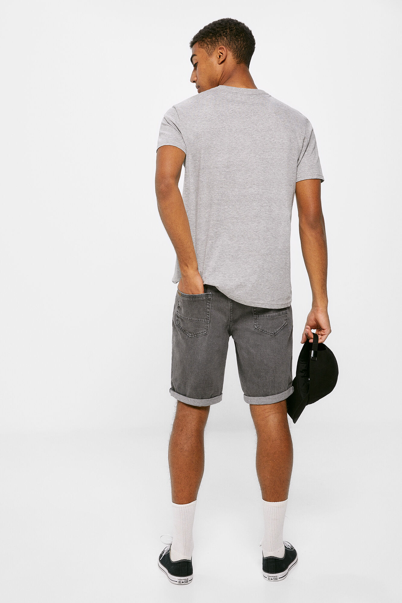 Bermuda jeans preta básica, lavagem bem escura - cinza escuro