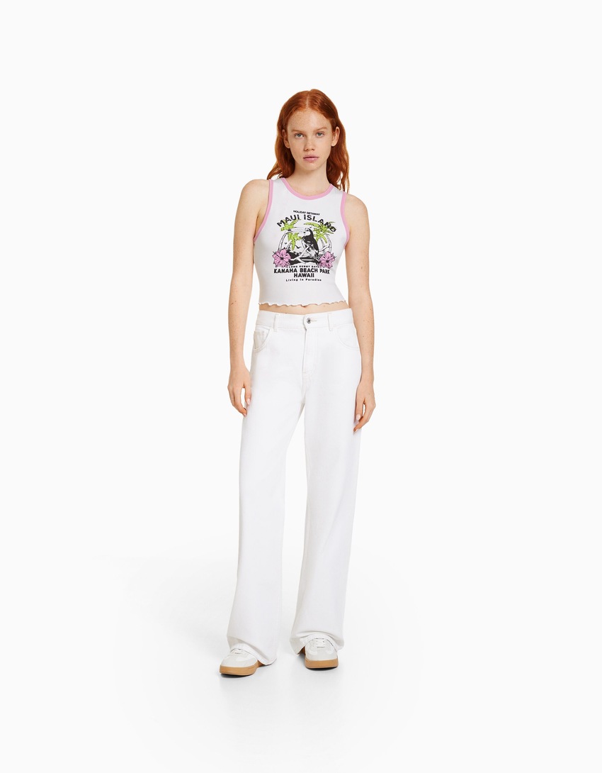 Camiseta cropped estampada sem mangas