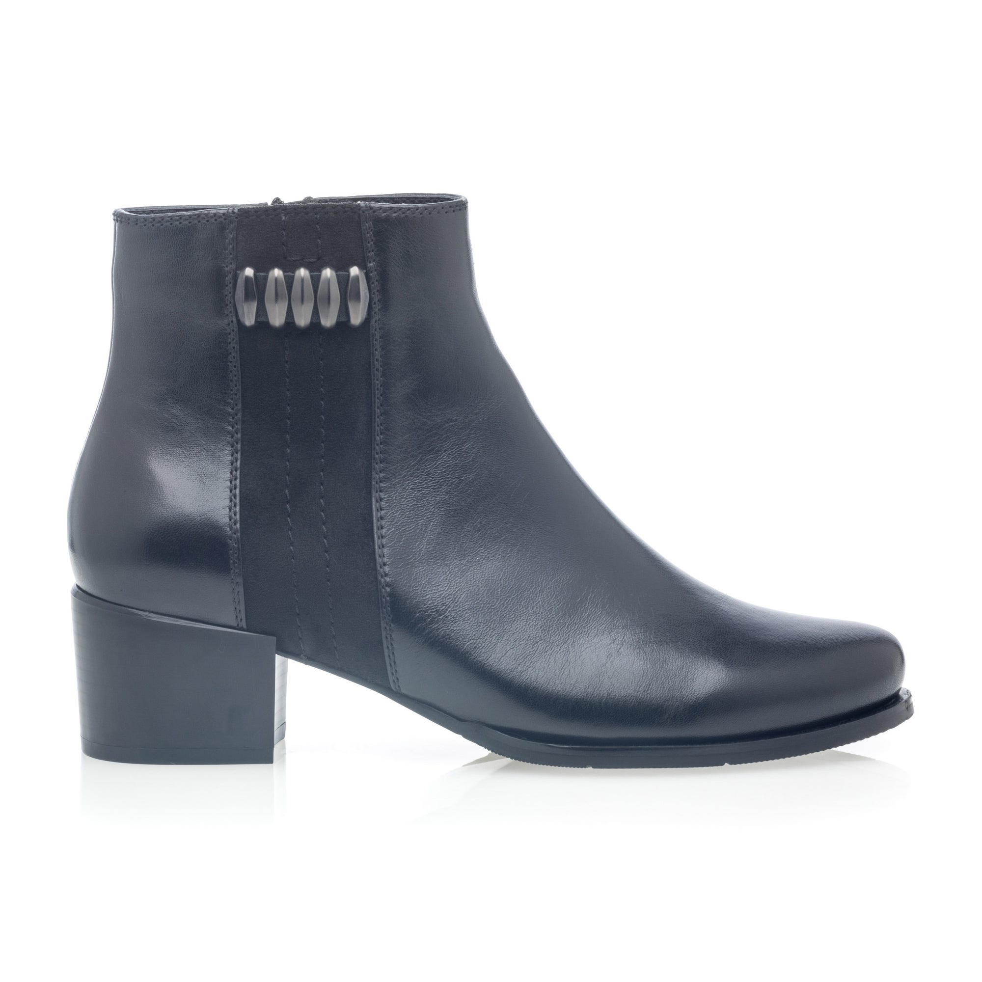 Bottines Femme en cuir noir