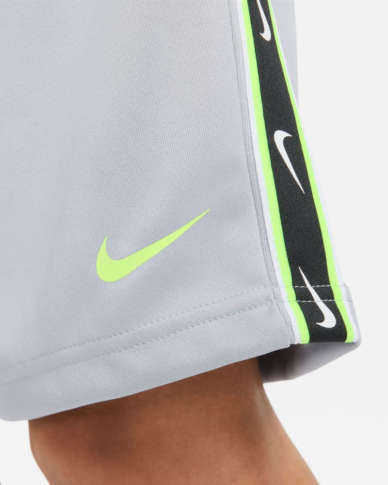 Short Nike Repeat Gris pour homme