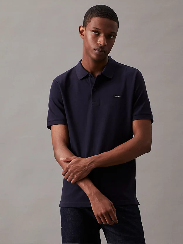 Camisa polo de corte justo com gola elástica em piqué