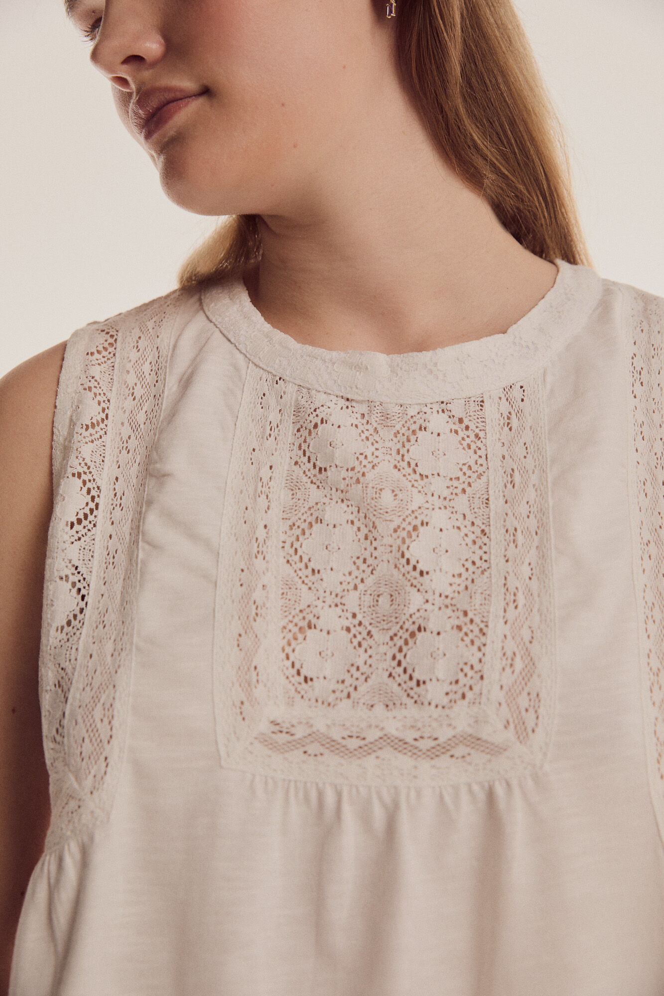 Camiseta de renda - Bege