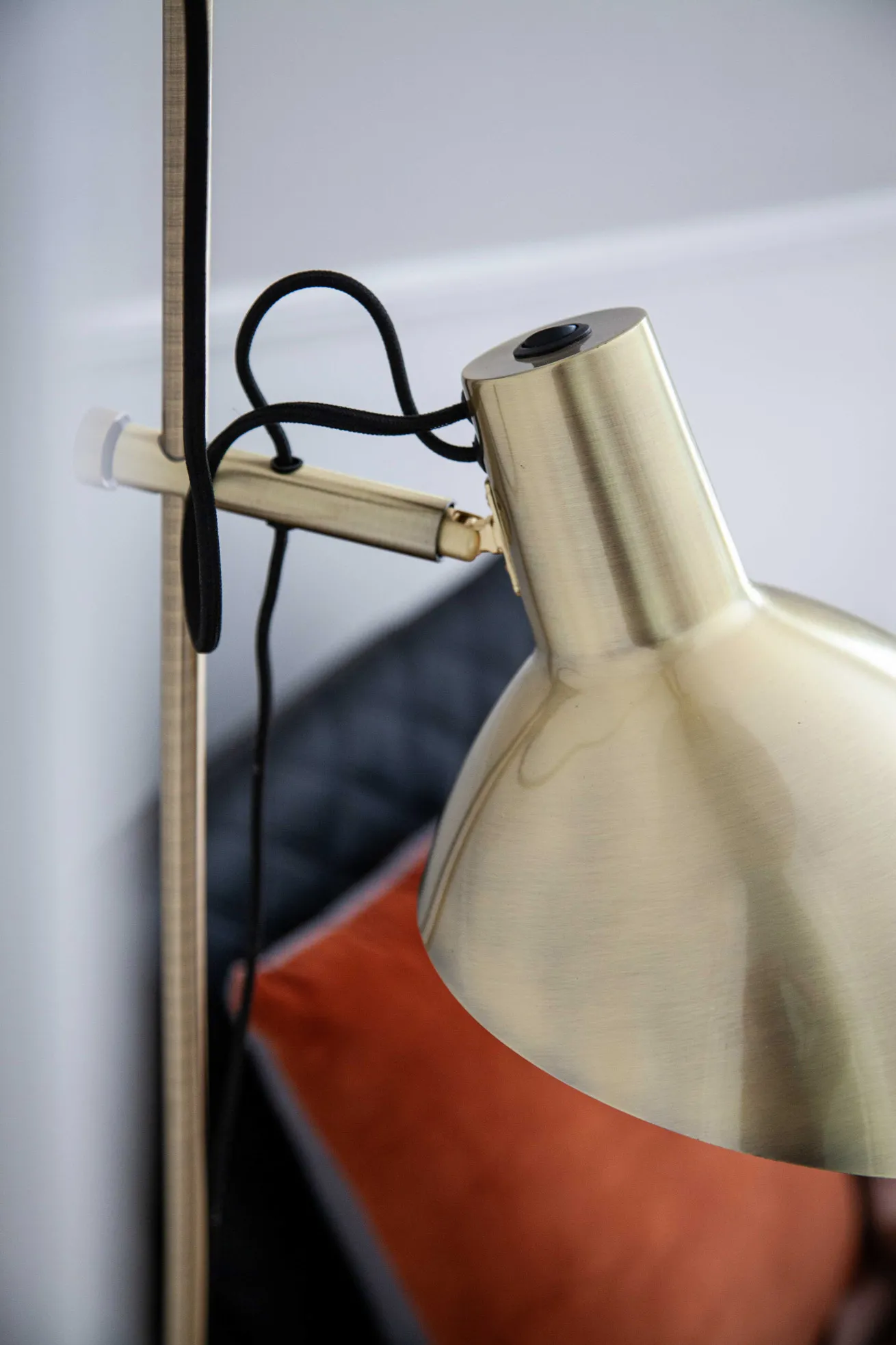 Halo Design Metropole Gulvlampe - 2 arme