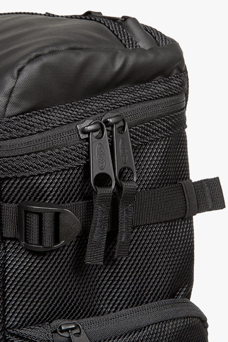 Eastpak Tecum Top CNNCT 23 L Rucksack
