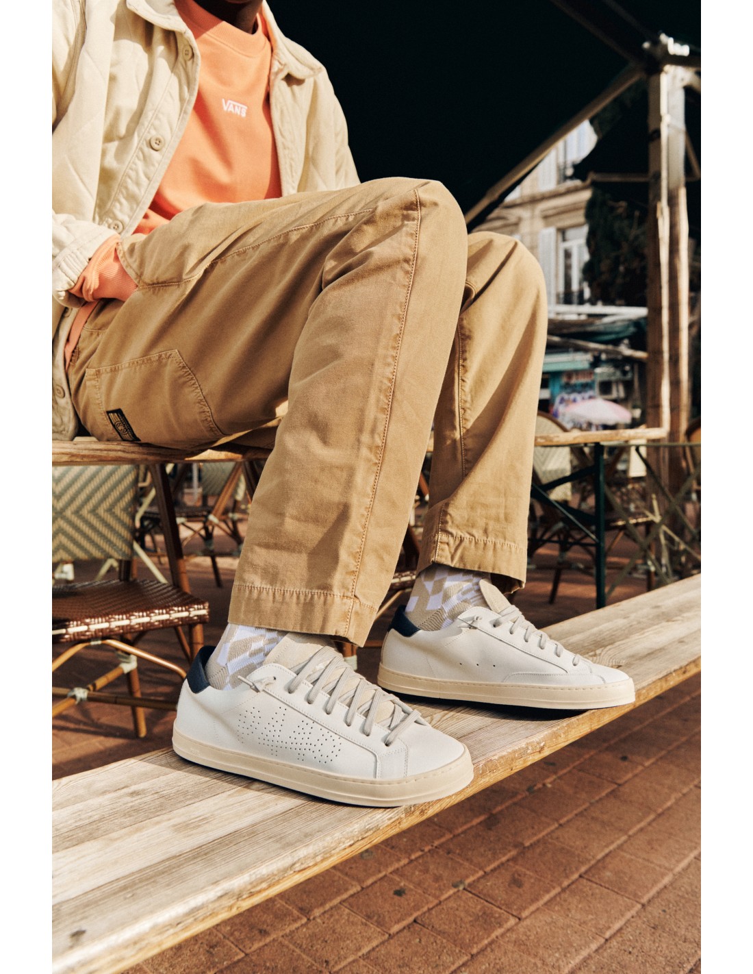 p448 Baskets de ville Homme John blanc/bleu