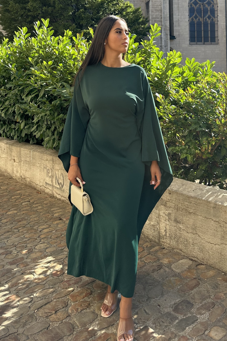 Robe vert foncé ceinturée à empiècement cape