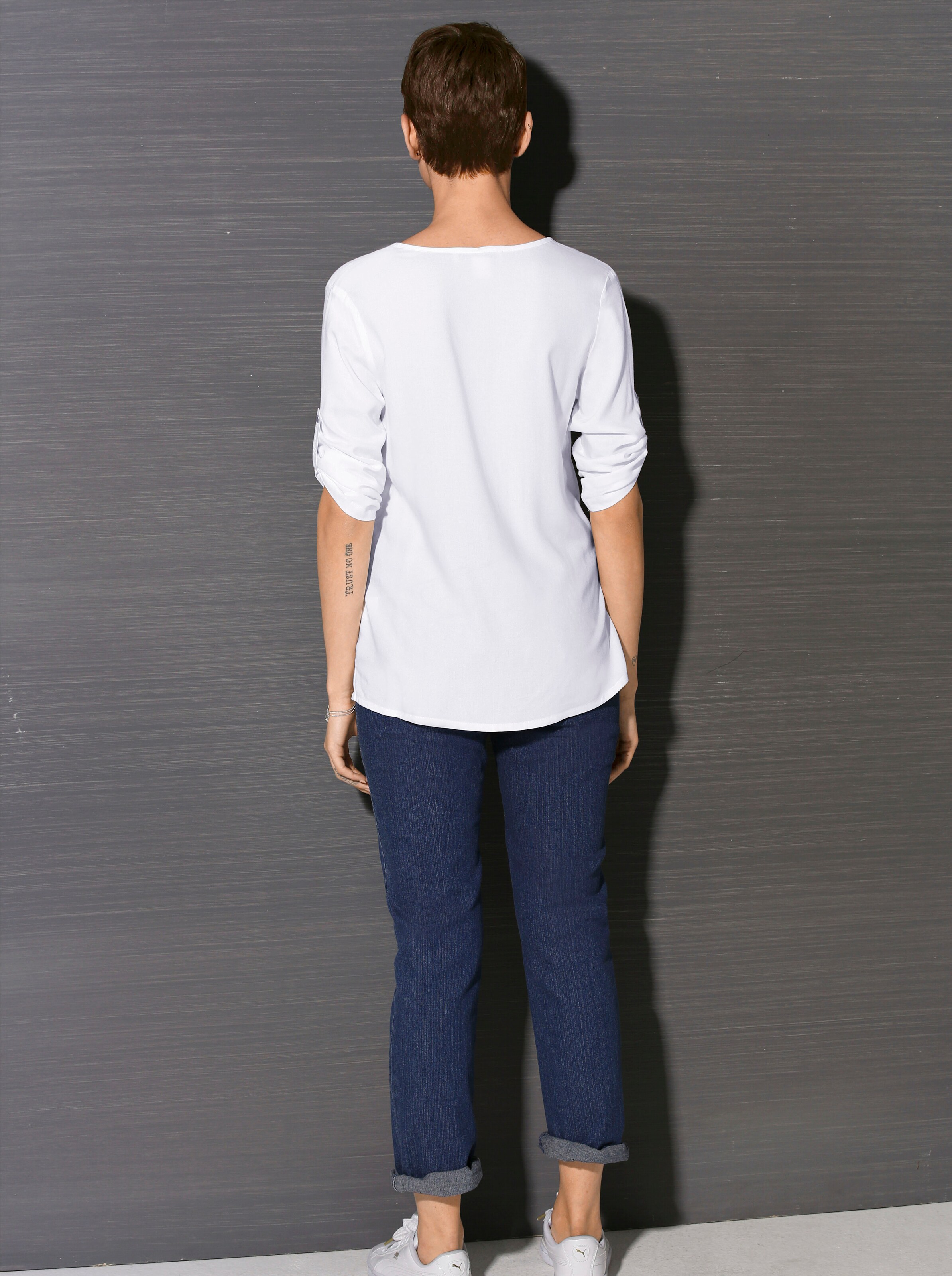 Stretch-Jeans in blue-stone-washed