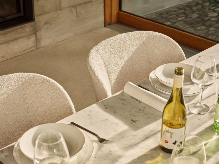 Vitra Mikado Side Chair stoel eiken onderstel Ivory
