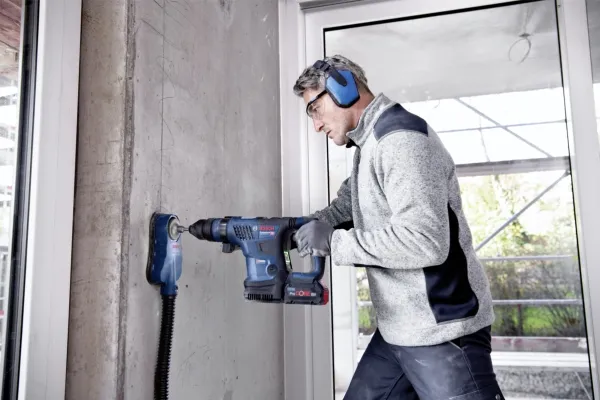 Bosch BOREHAMMER GBH 18V-34 C KUN KASSE - SOLO