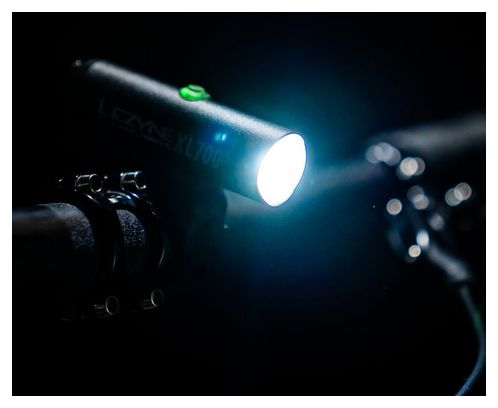 Éclairage Avant Lezyne Classic Drive XL 700  Noir
