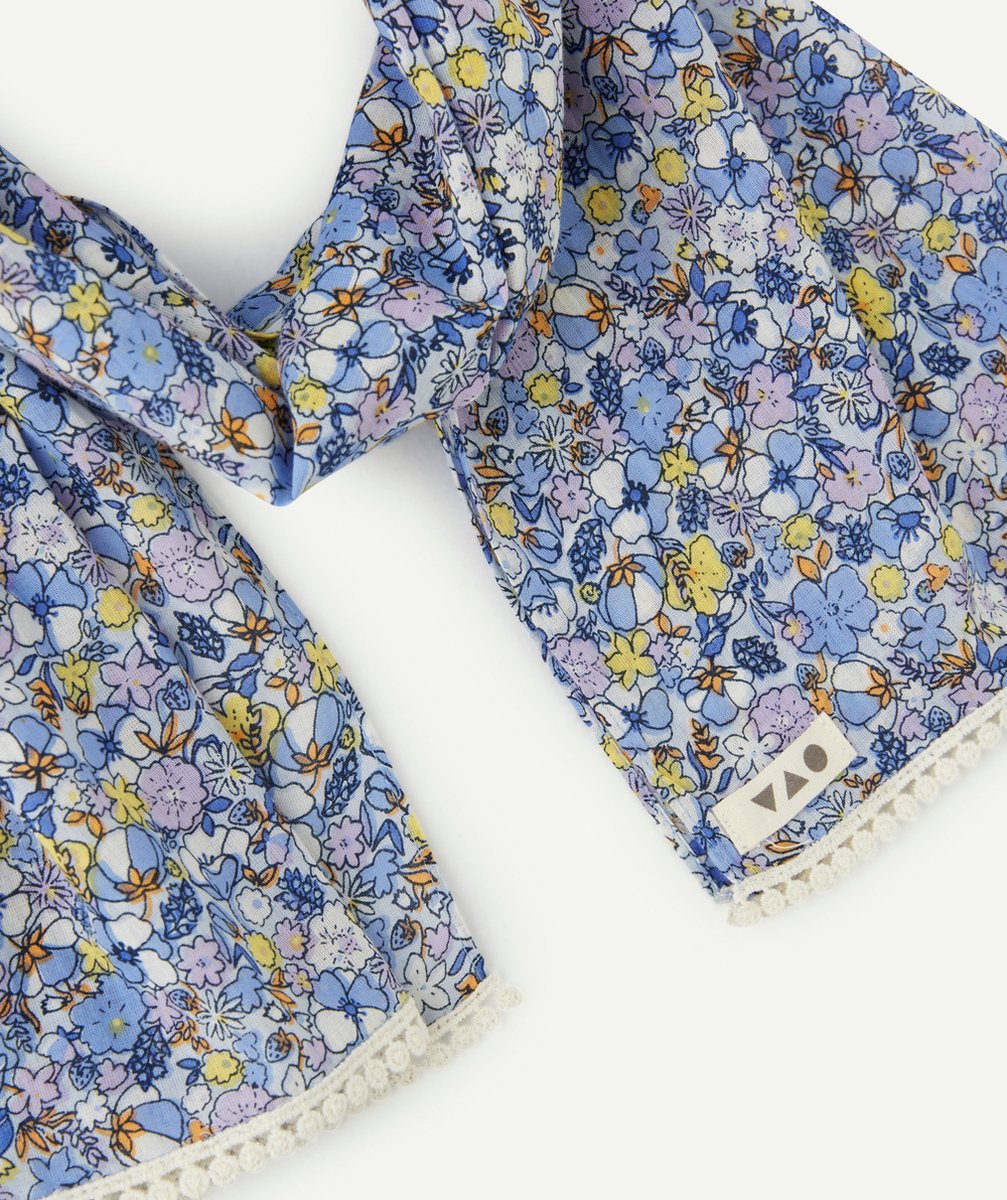 FOULARD 3 EN 1 BÉBÉ FILLE IMPRIMÉ FLEURI ET DÉTAILS EN CROCHET