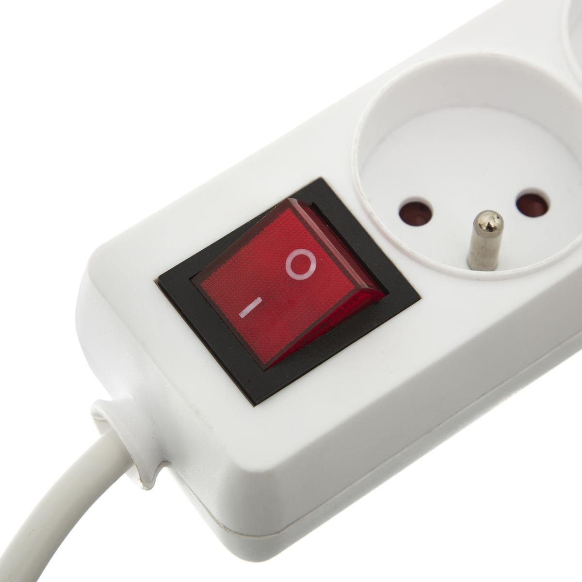 EXCLU FRANCE PRISE ELEC 5 BLANCHE