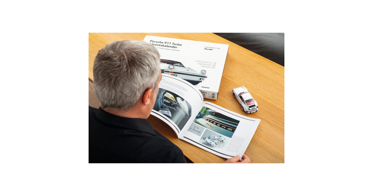 FranzisPorsche 911 Turbo Grand Prix White Adventskalender Modelvoertuig  (Schaal 1:24)