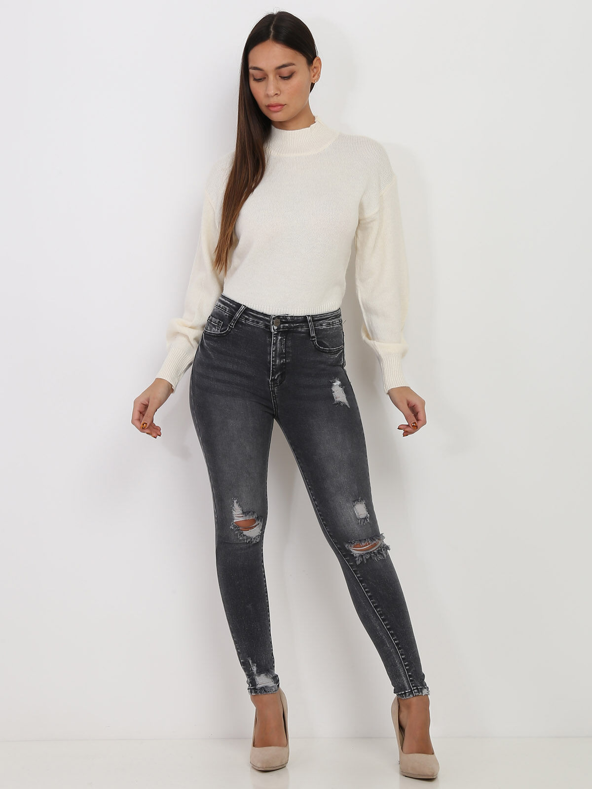 Pull à col montant et manches bouffantes- Beige