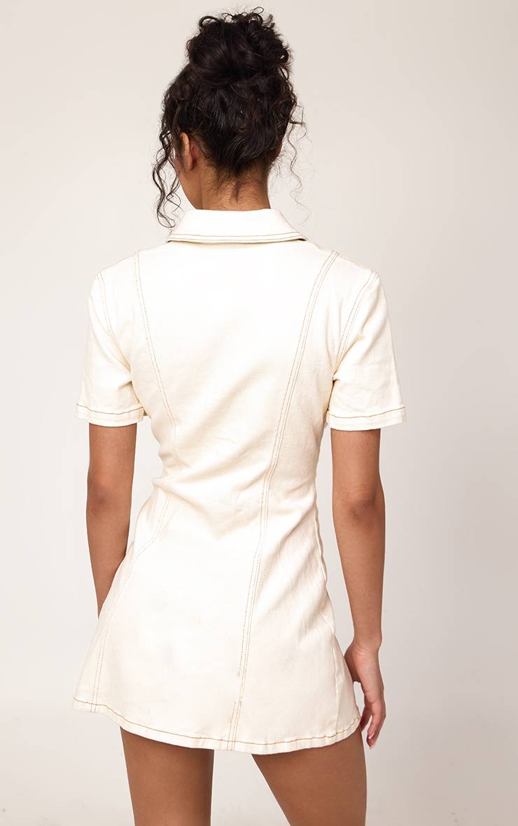Ecru Robe Mini En Denim Boutonnée À Manches Courtes Avec Détails De Coutures