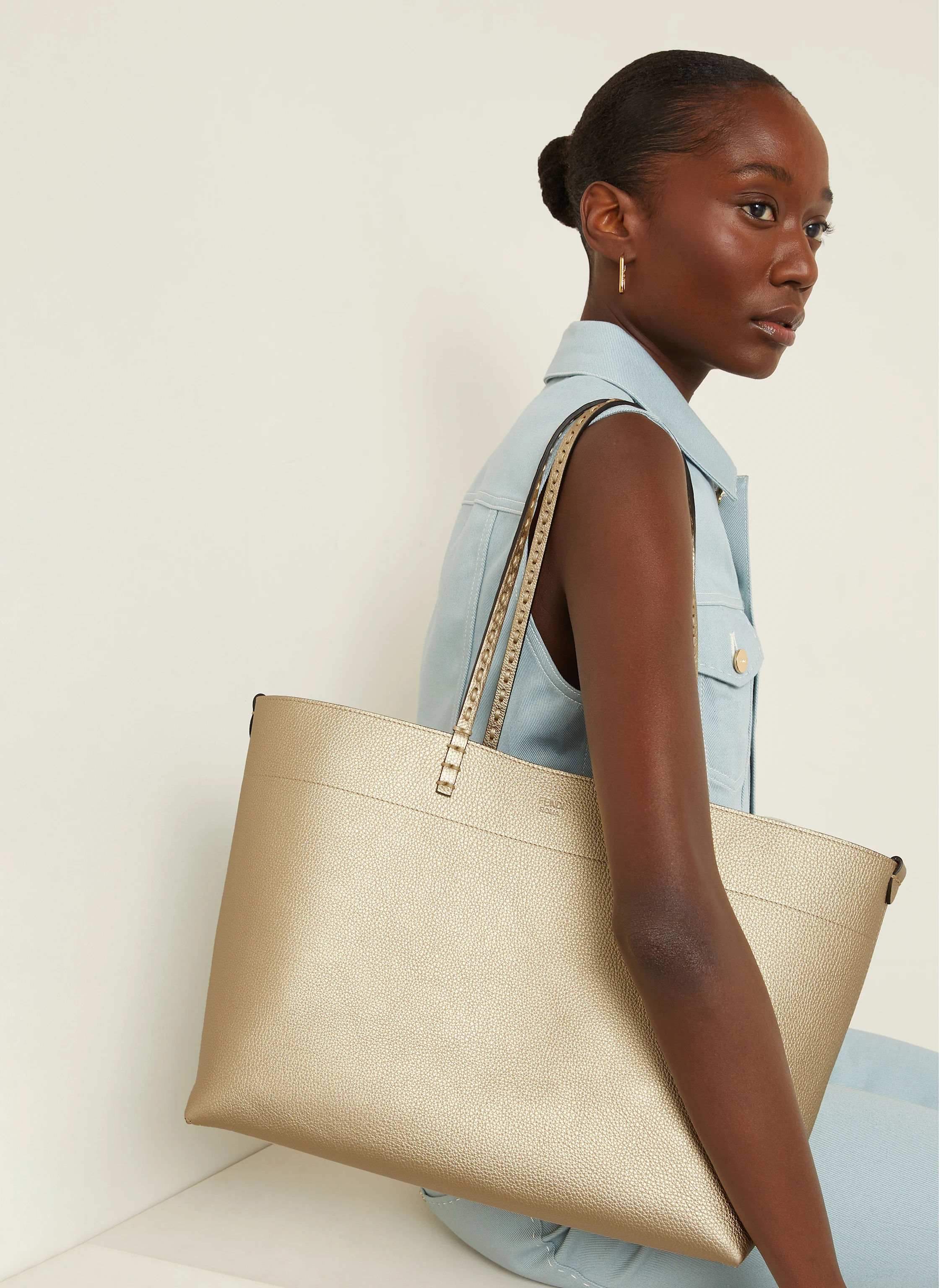 FENDI Shopper ROLL MEDIUM mit Pouch