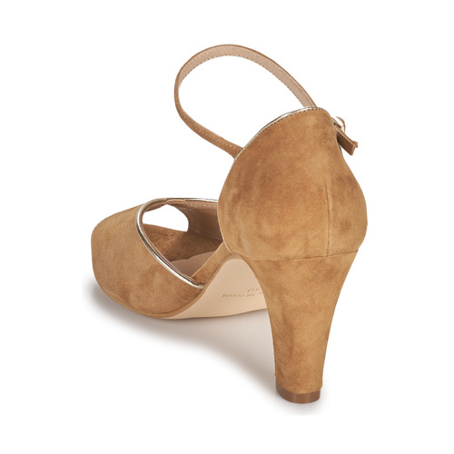 Betty London - ORAD - Camel