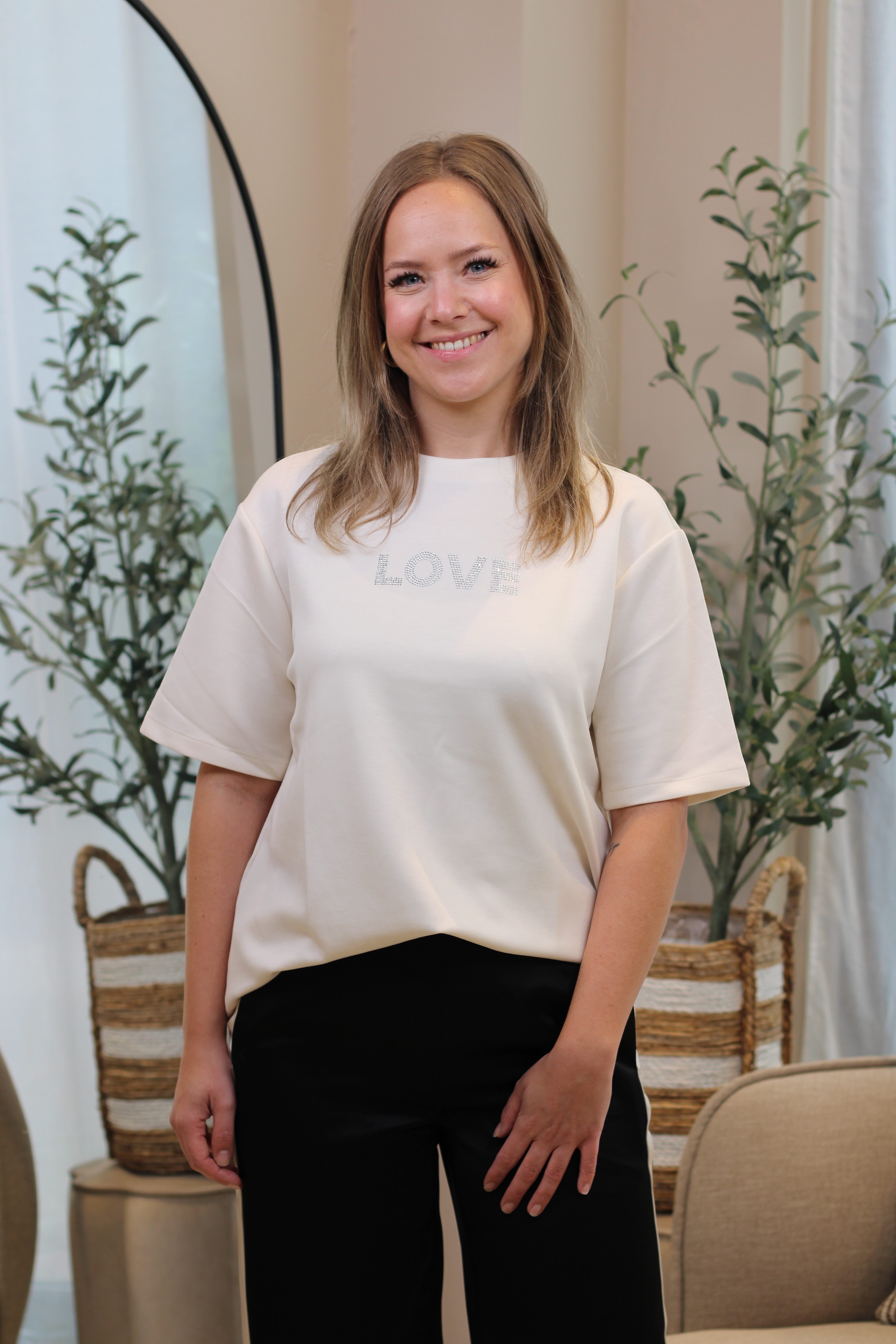 Culture - Love T-Shirt - Spring Gardenia