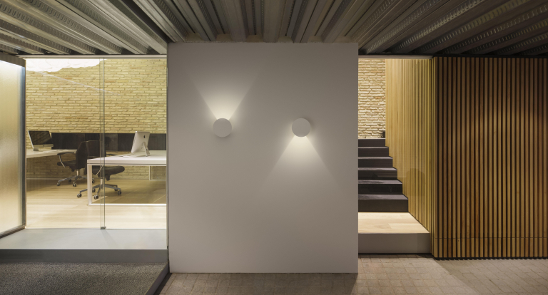 Vibia Dots 4670 wandlamp LED Ø17.5 Brown L1