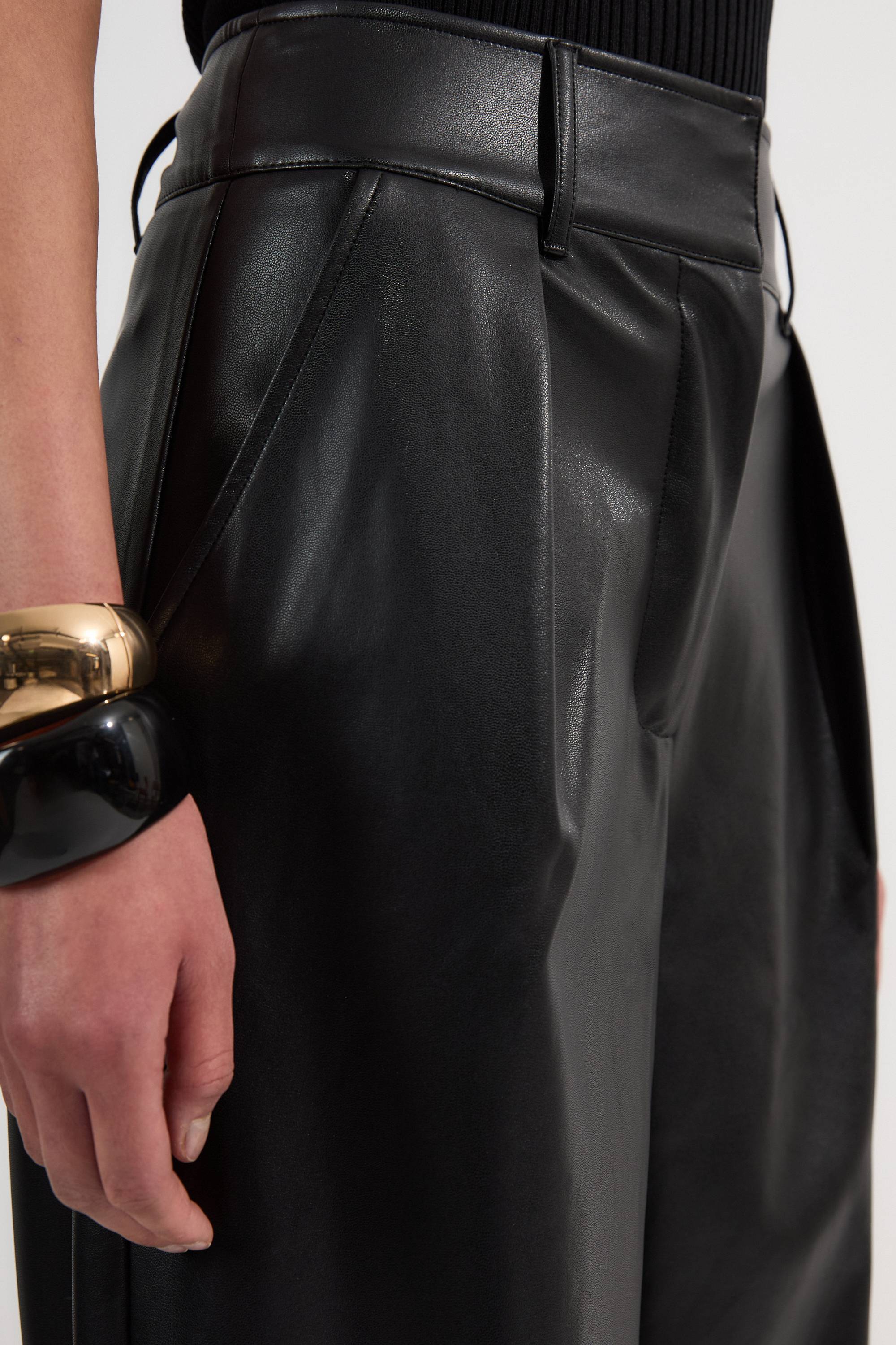 KarenMillen Pantalon en synthétique à taille haute et jambes larges