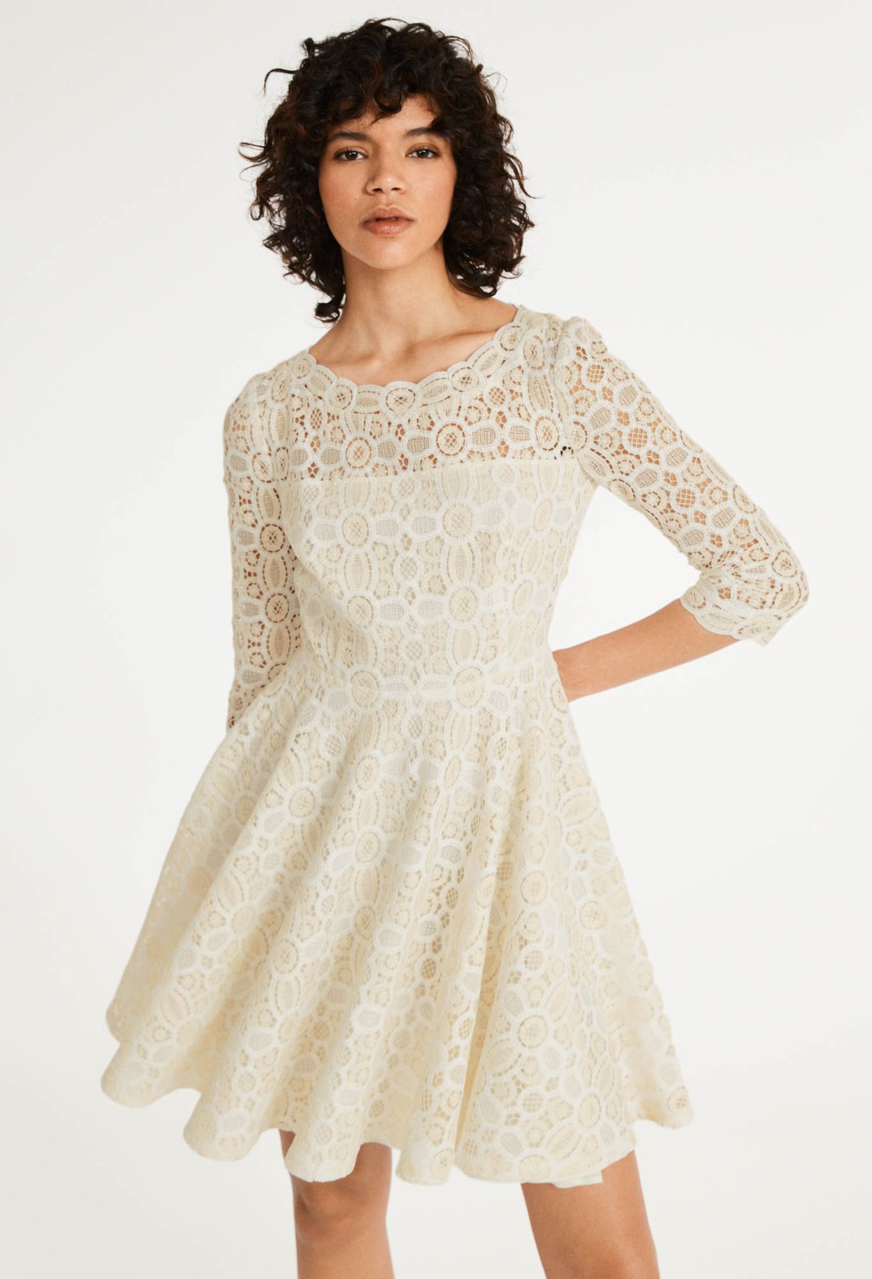 Robe en dentelle