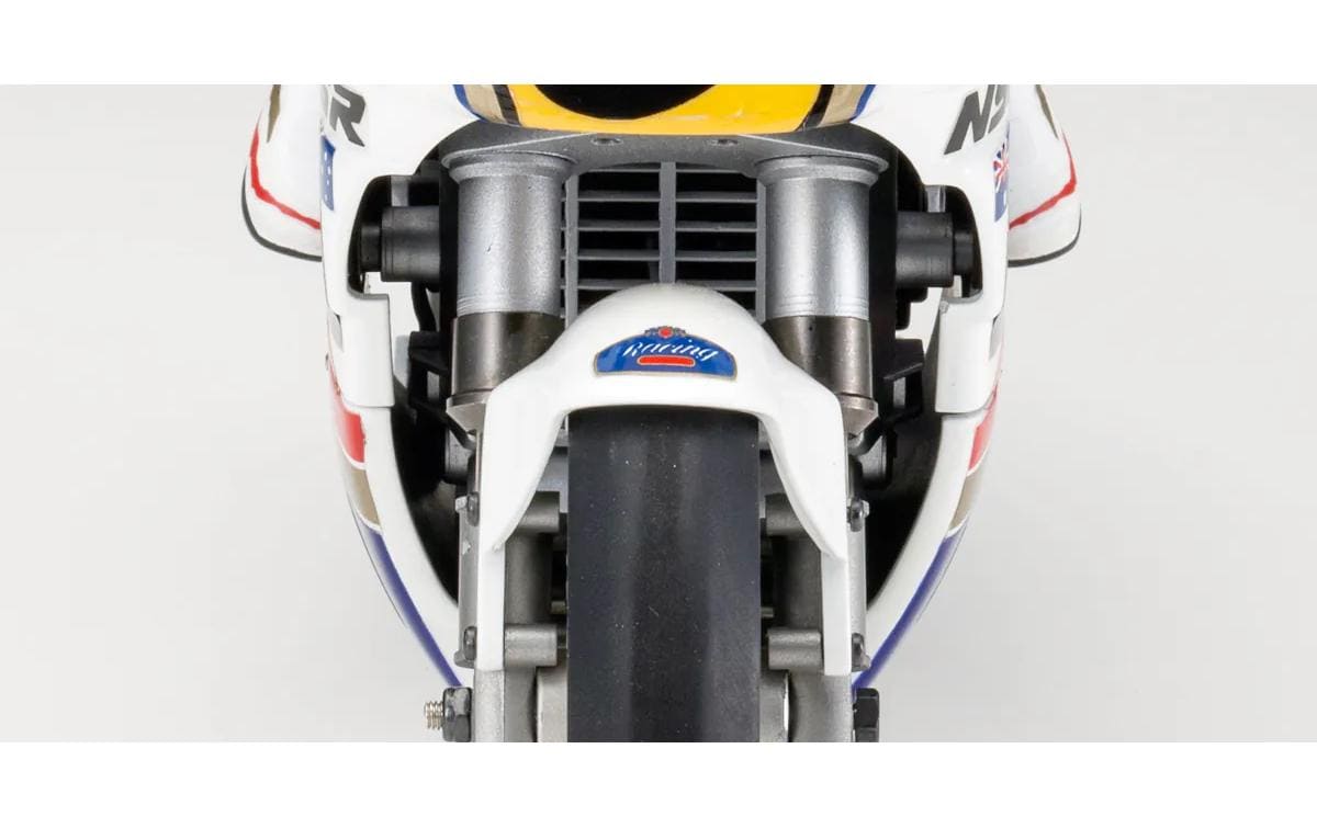 Motorrad Honda NSR500 1991 Bausatz, 1:8<br>Scale RC-Motorrad Bausatz «hanging on racer»