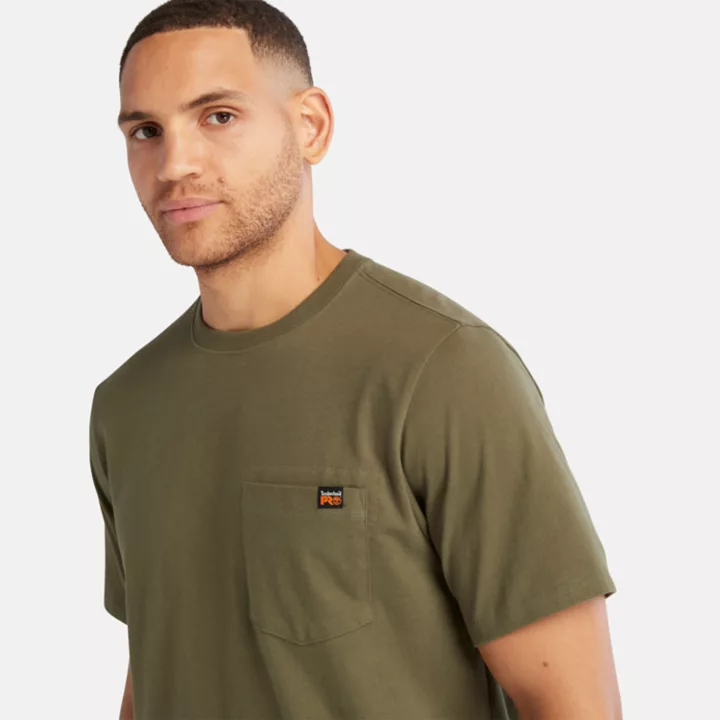 Camiseta Timberland PRO Core Pocket para homem, na cor verde.