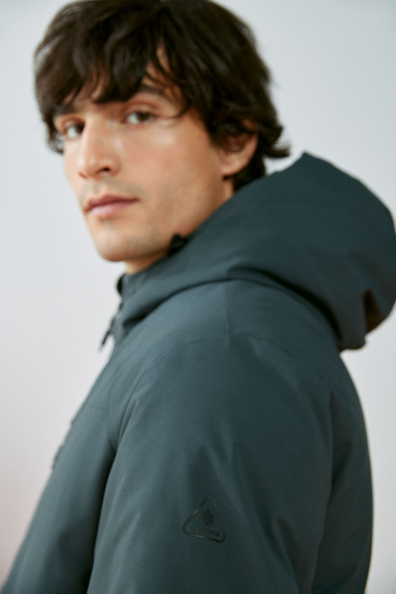 Parka técnica curta acolchoada para meninas