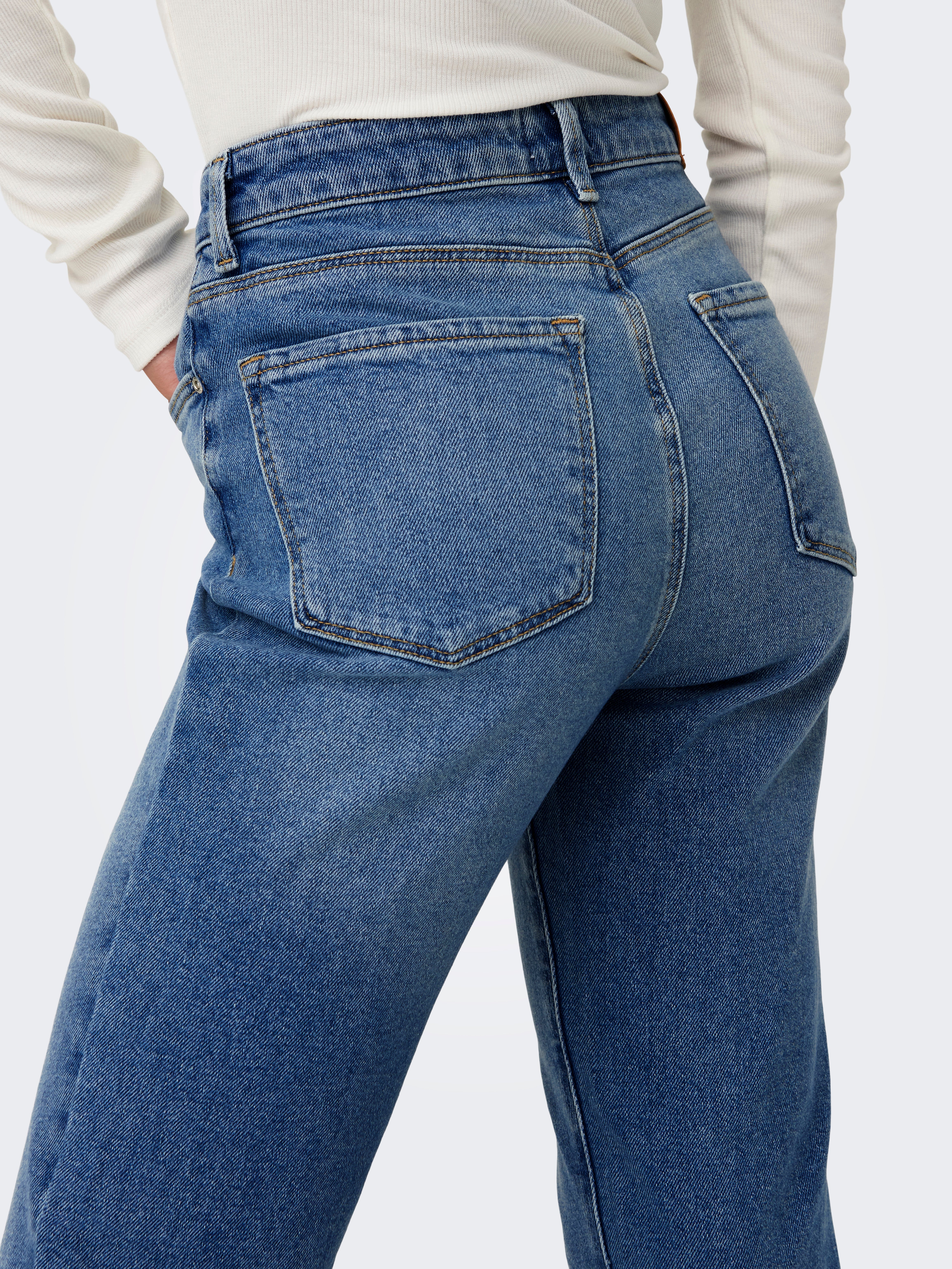 ONLEMILY Hohe Taille Gerade geschnitten Jeans Medium Blue Denim