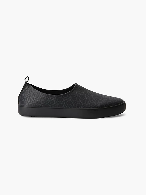 Chinelo com logotipo reciclado