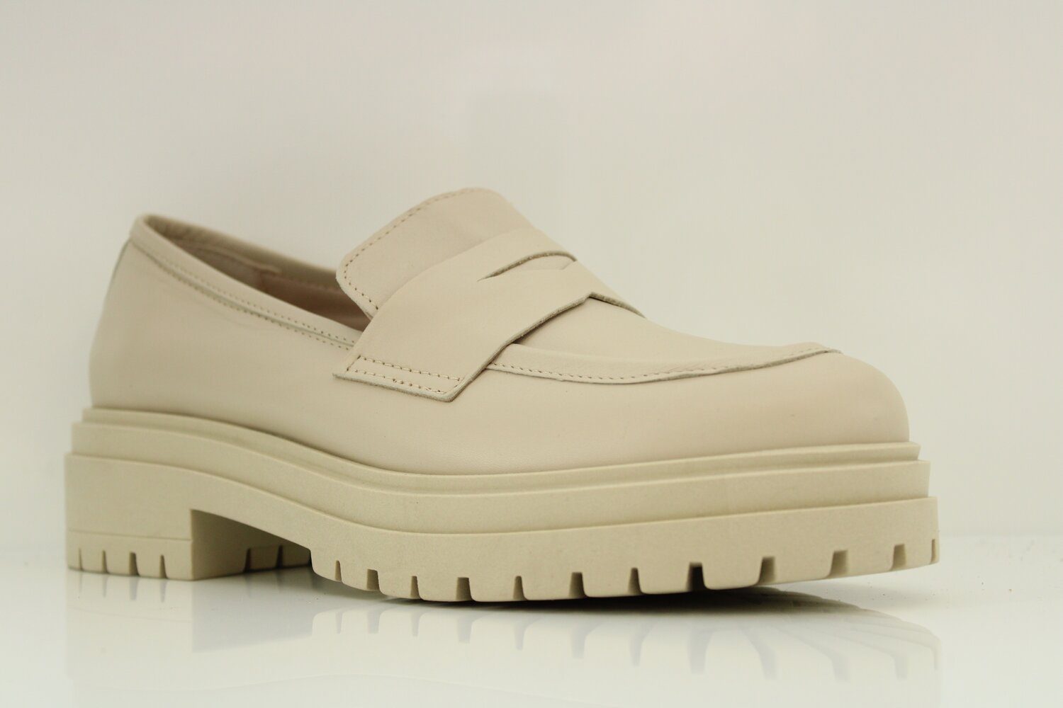 Gil Peterson Slipper