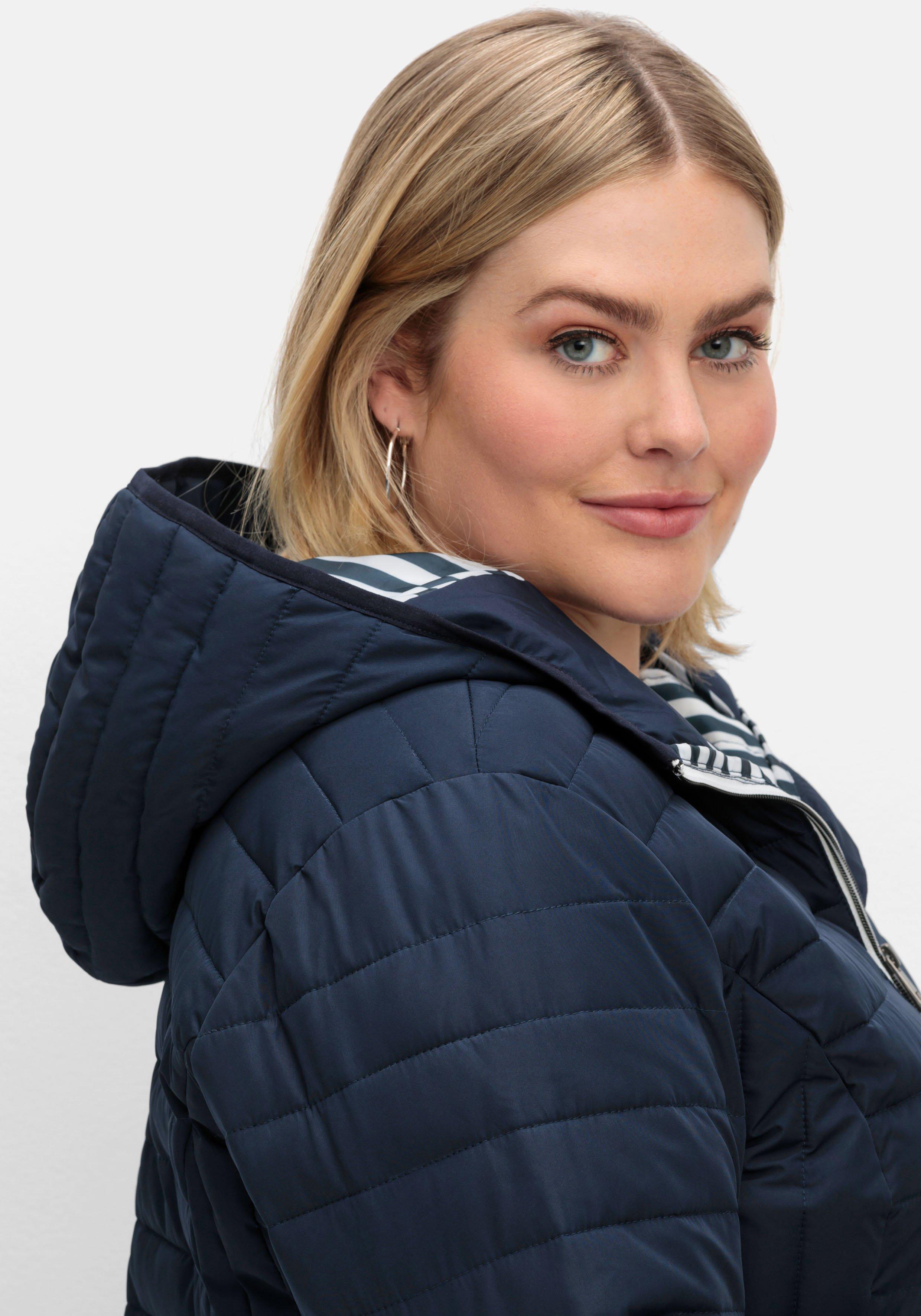 Leicht wattierte Longsteppjacke mit Kapuze