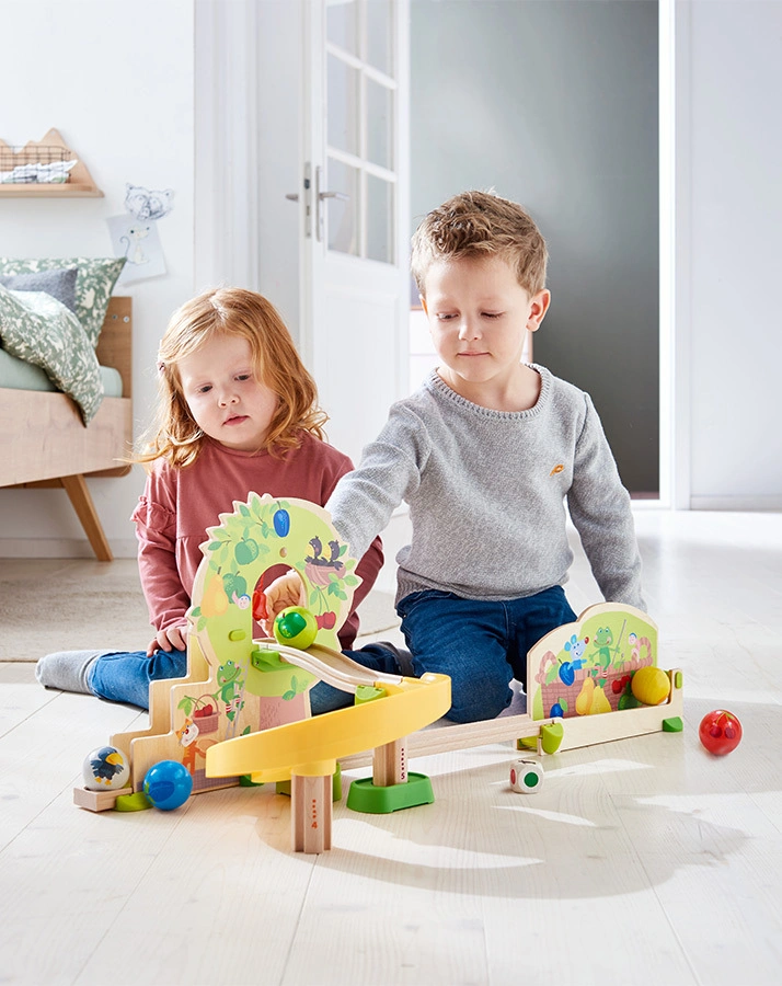 Kullerbü – Kugelbahn OBSTGARTEN in bunt